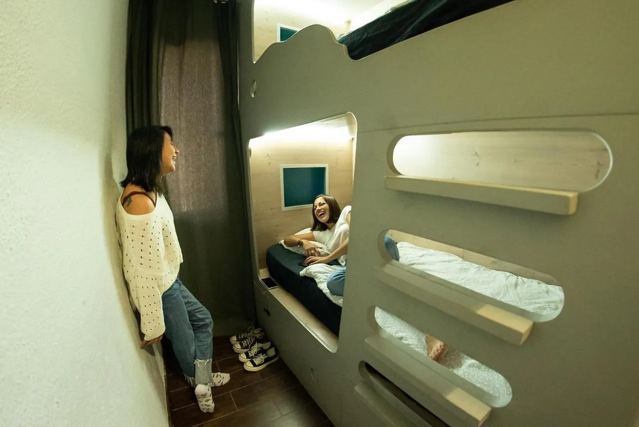 Hostel One Paralelo Barcelona Spanien